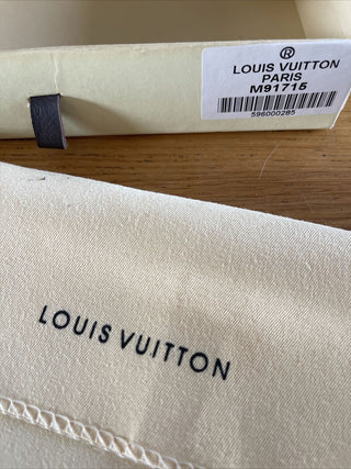 Louis Vuitton Sarah long Aramante Purple M91715