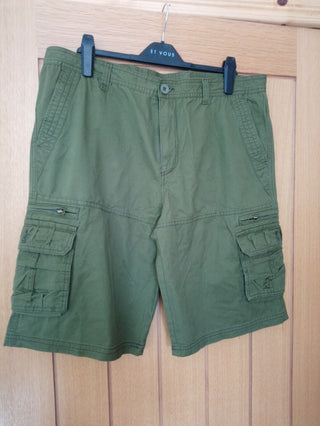 Men's Khaki Cargo Shorts