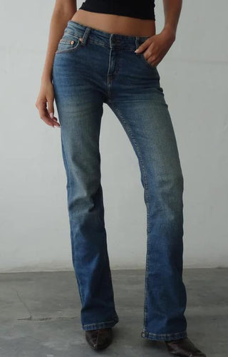 Motel Low Rise Bootleg Jeans In Mid Vintage Blue w28 l32