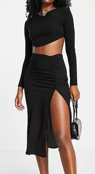 ASOS DESIGN midi skirt with ruched side and button detail in black uk14