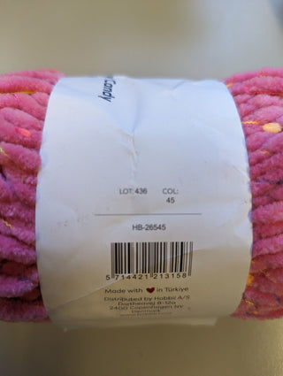 Hobbii Honey Bunny Candy Super bulky Yarn 50G