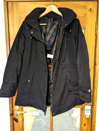 Gallery Coat with matching Scarf - Black L